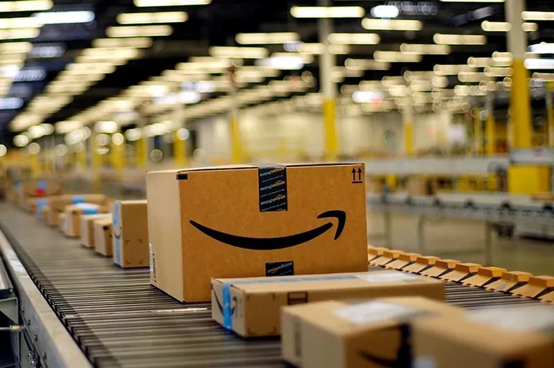 Amazon придобива производителя на домакински роботи iRobot