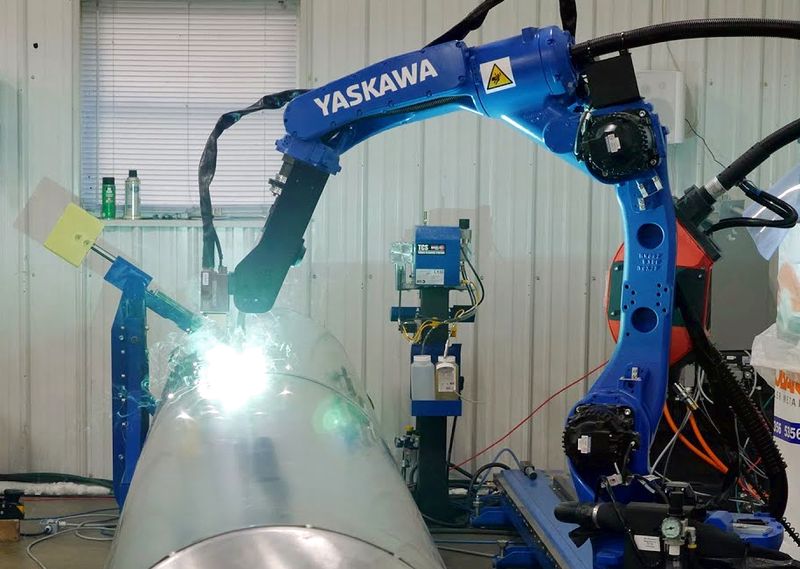 Гамата Motoman на Yaskawa – най-пълното портфолио с решения за електродъгово заваряване
